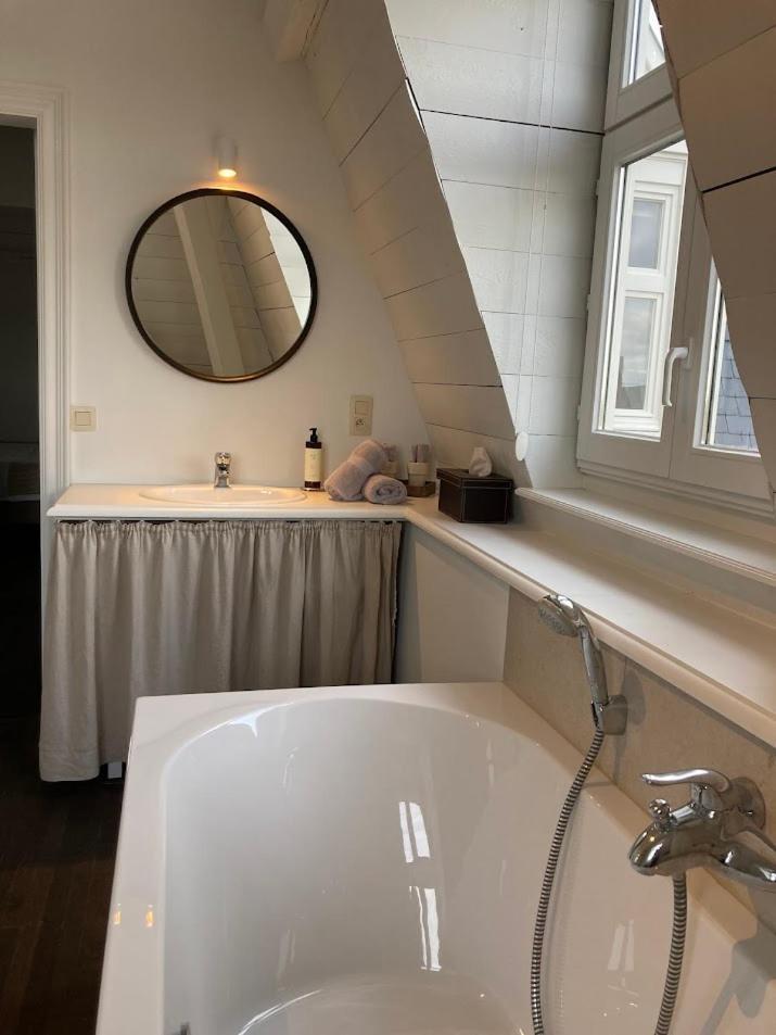 Chateau Lapin Suitekamer Bruges